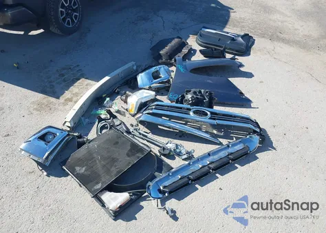 2017 Toyota Tundra Sr5 5.7L V8 z USA, uszkodzony, nr VIN 5TFUY5F11HX594270